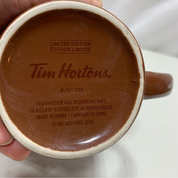 Tim Hortons 4pcs Mugs - Picture 2 of 13